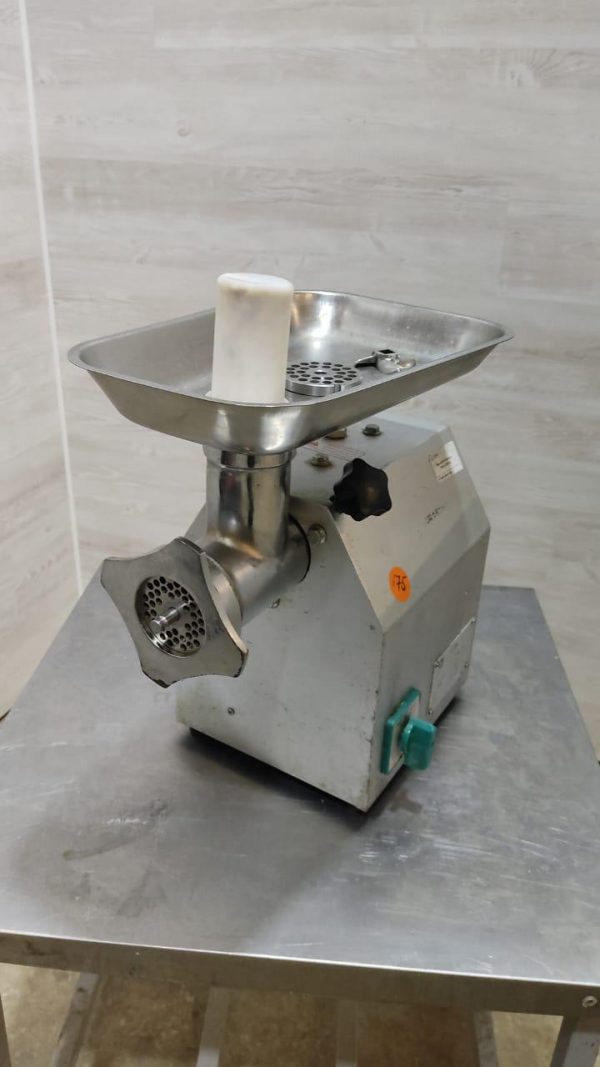 Мясорубка Hurakan HKN-12CR б/у